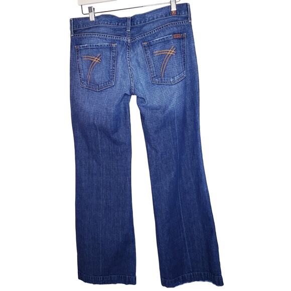 7 For All Mankind Women's Size 32 Dojo Flare Leg Jeans Medium Wash in VGUC - Picture 9 of 14